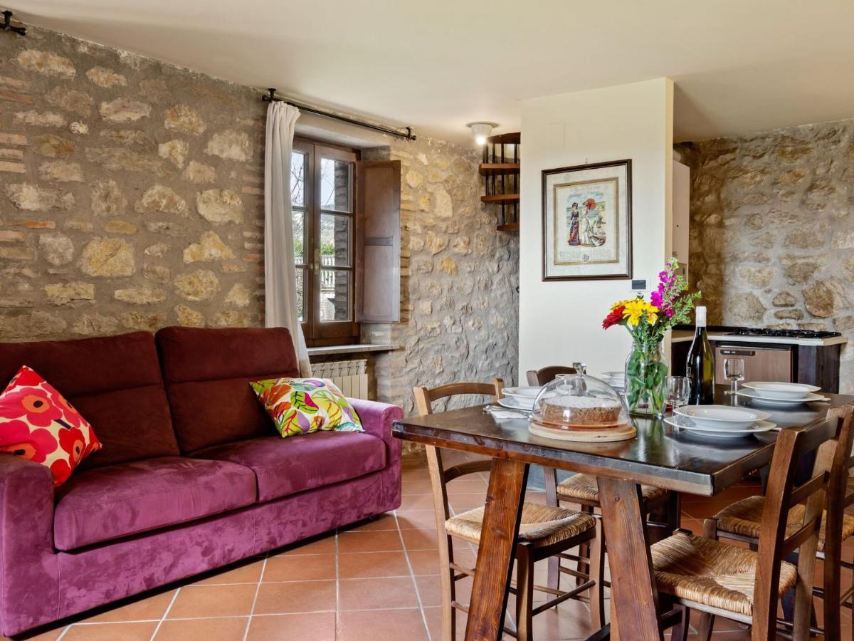 Quaint Cottage In Magione With Swimming Pool Buitenkant foto